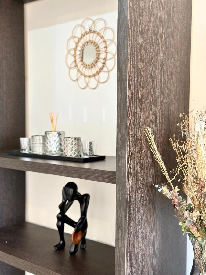 Moderno Apartamento Con Preciosas Vistas Al Mar En Urbanizacion Con Piscina - Rio Real 11 2G Marbella Bagian luar foto